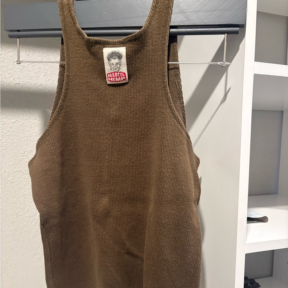 Hemp tank size M